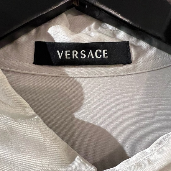 VERSACE Vintage Silk Gianni Versace Runway button up shirt Size 52 Euro - Picture 3 of 4